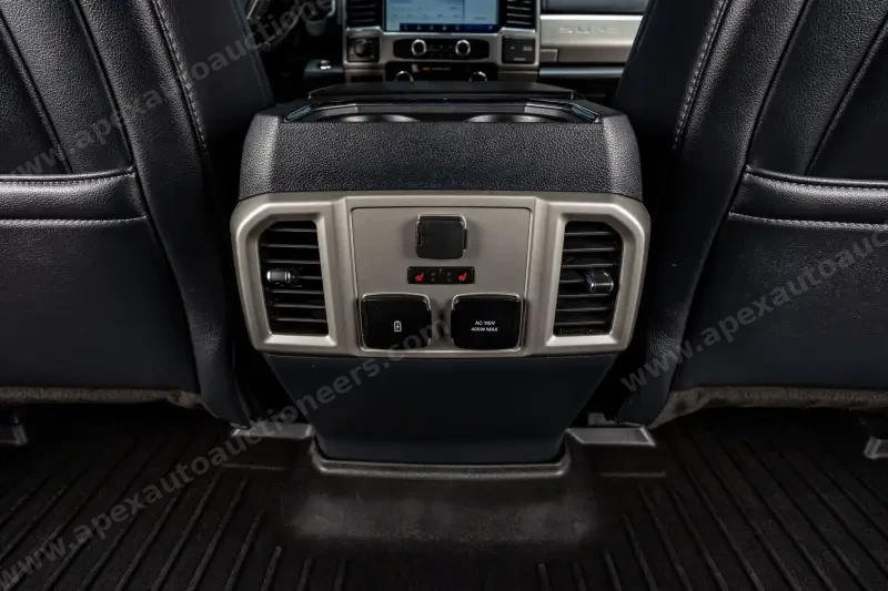 2022 Ford F250 Lariat photo 17