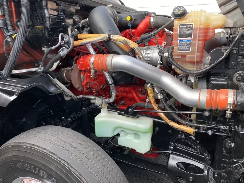 2018 International LT photo 18