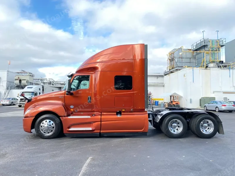 2018 International LT photo 38