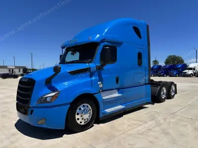 2020 Freightliner Cascadia 126