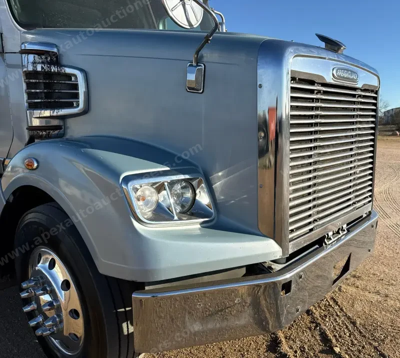 2013 Freightliner Coronado Dump Truck photo 13