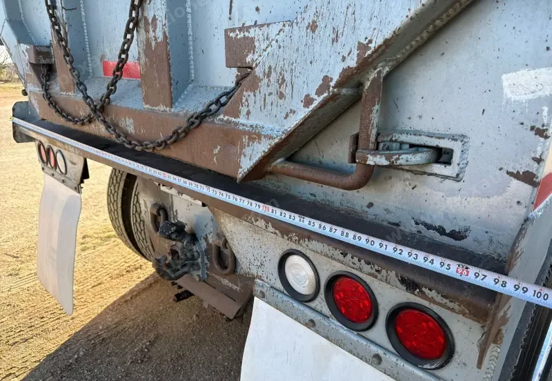 2013 Freightliner Coronado Dump Truck photo 31
