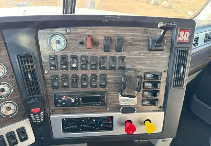 2013 Freightliner Coronado Dump Truck photo 46