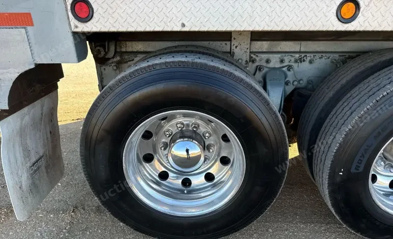2013 Freightliner Coronado Dump Truck photo 75