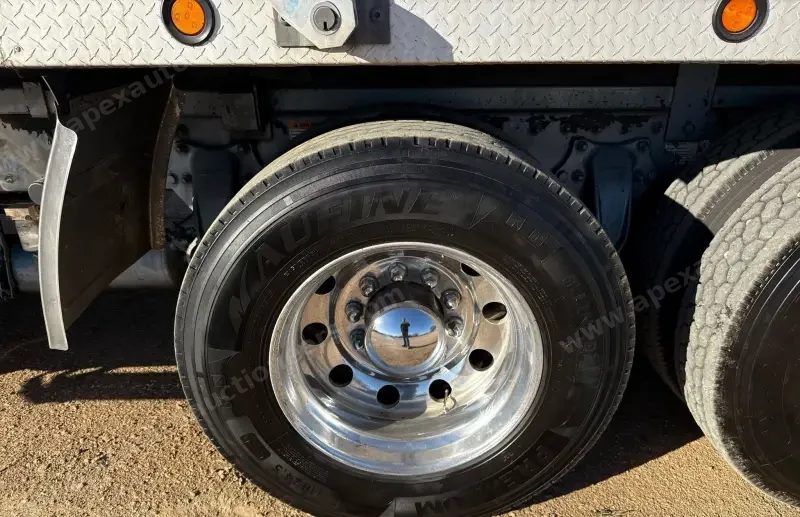 2013 Freightliner Coronado Dump Truck photo 79