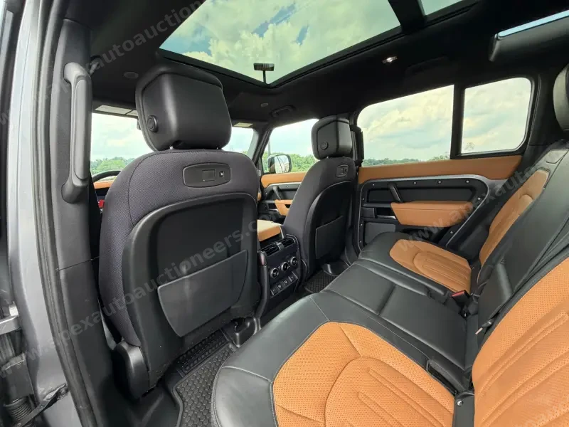 2021 Land Rover Defender 110 X Sport photo 50