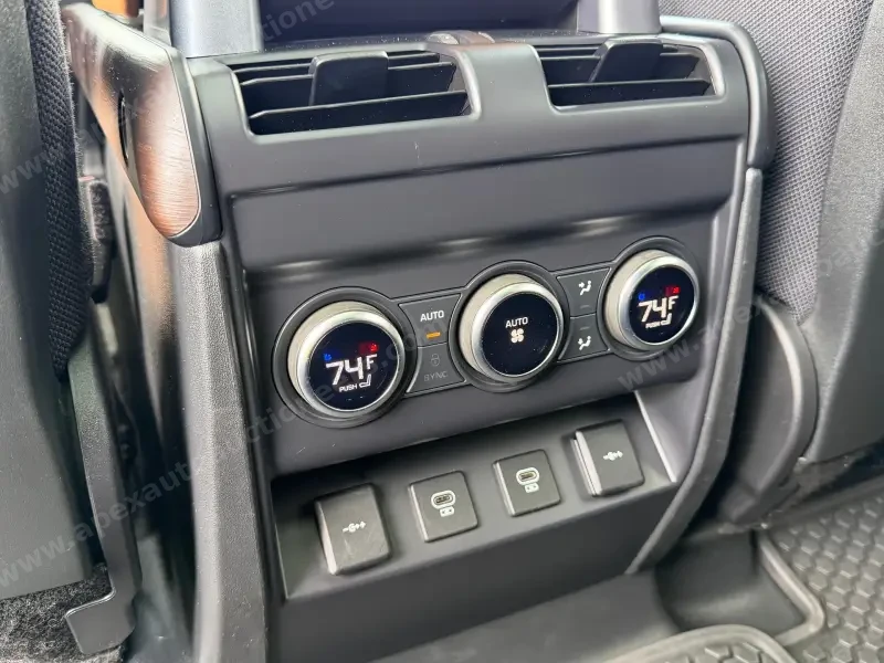 2021 Land Rover Defender 110 X Sport photo 20