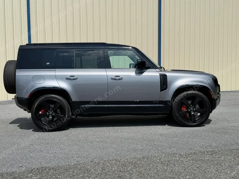 2021 Land Rover Defender 110 X Sport photo 73