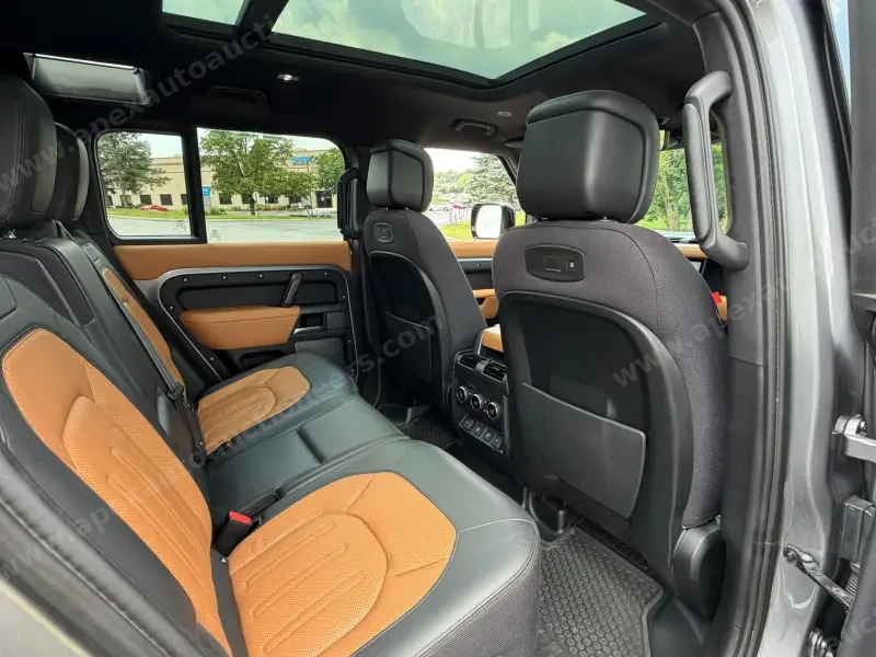 2021 Land Rover Defender 110 X Sport photo 49