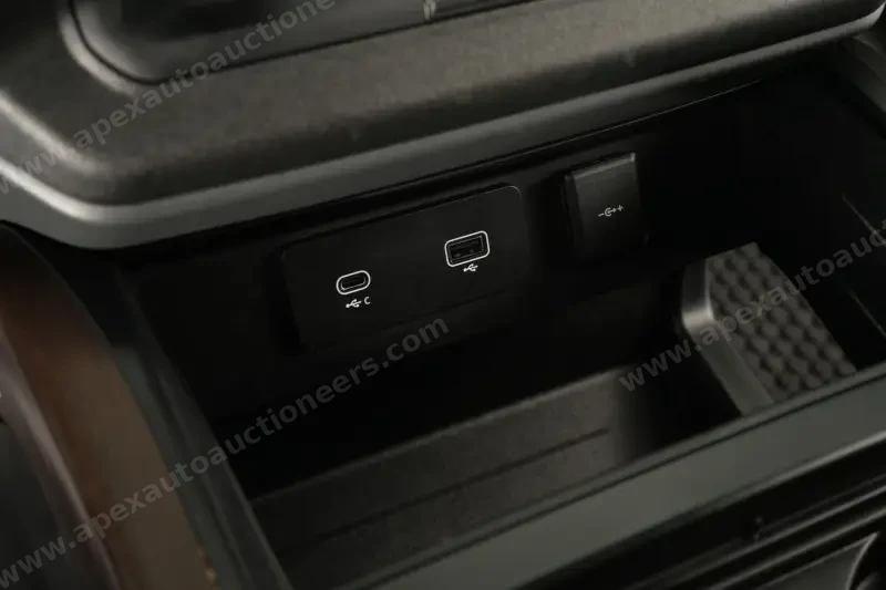 2021 Land Rover Defender 110 X Sport photo 22