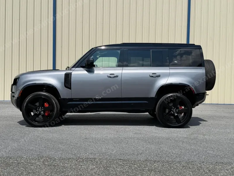 2021 Land Rover Defender 110 X Sport photo 75
