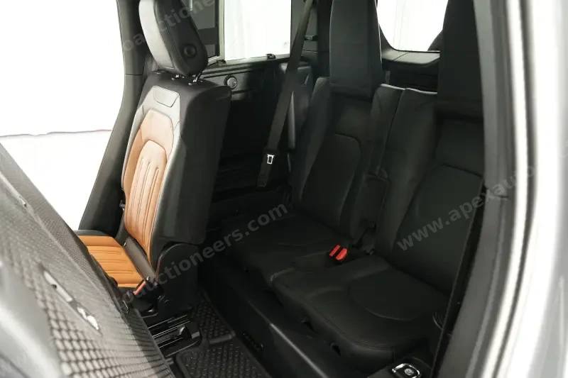 2021 Land Rover Defender 110 X Sport photo 42