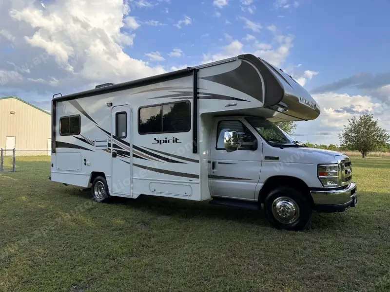 2018 Winnebago Spirit 25B photo 37