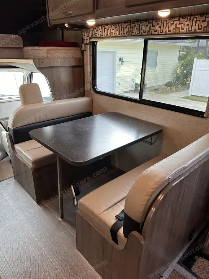 2018 Winnebago Spirit 25B photo 7