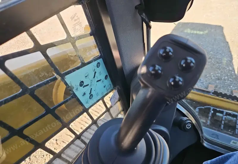 2019 Caterpillar 239D photo 32