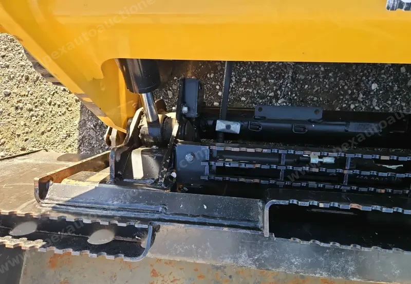 2019 Caterpillar 239D photo 19