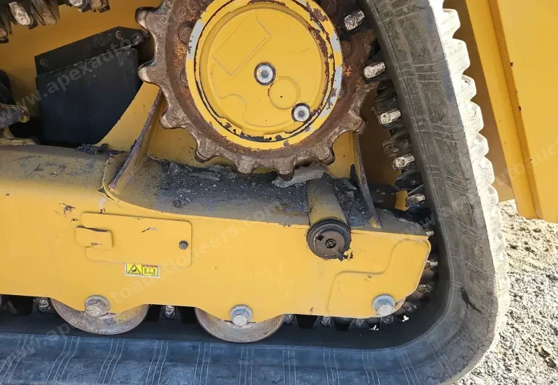 2019 Caterpillar 239D photo 57
