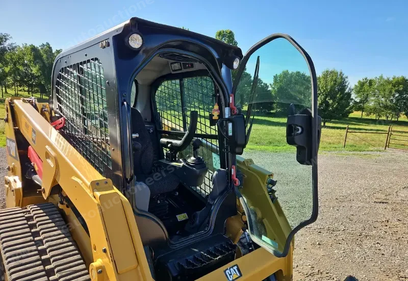 2019 Caterpillar 239D photo 24