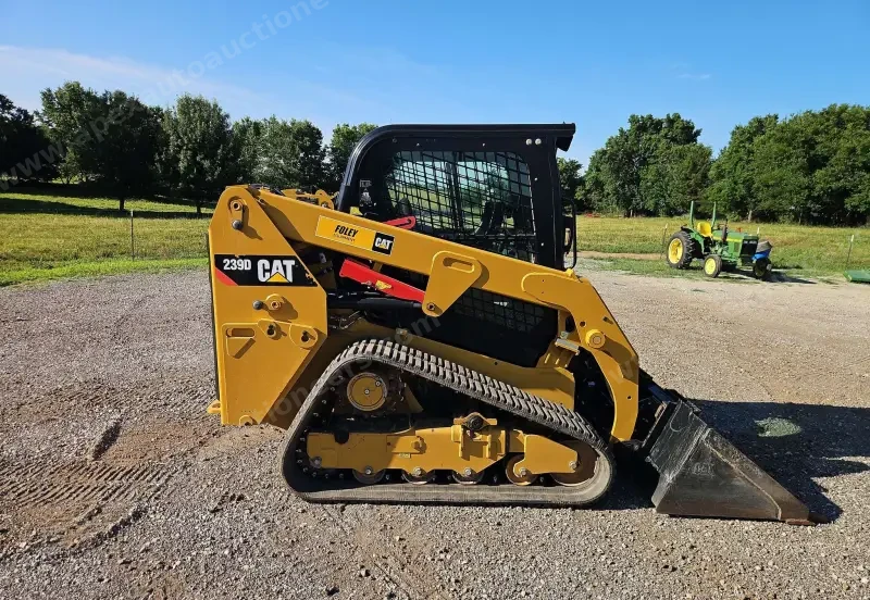2019 Caterpillar 239D photo 6