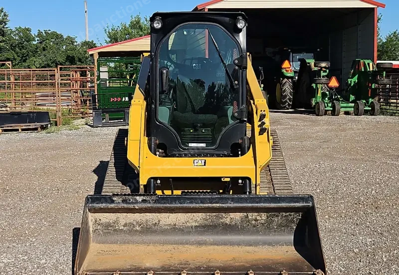 2019 Caterpillar 239D photo 2