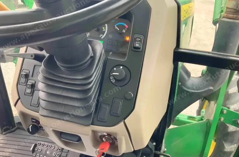2013 John Deere 5100E MFWD photo 22