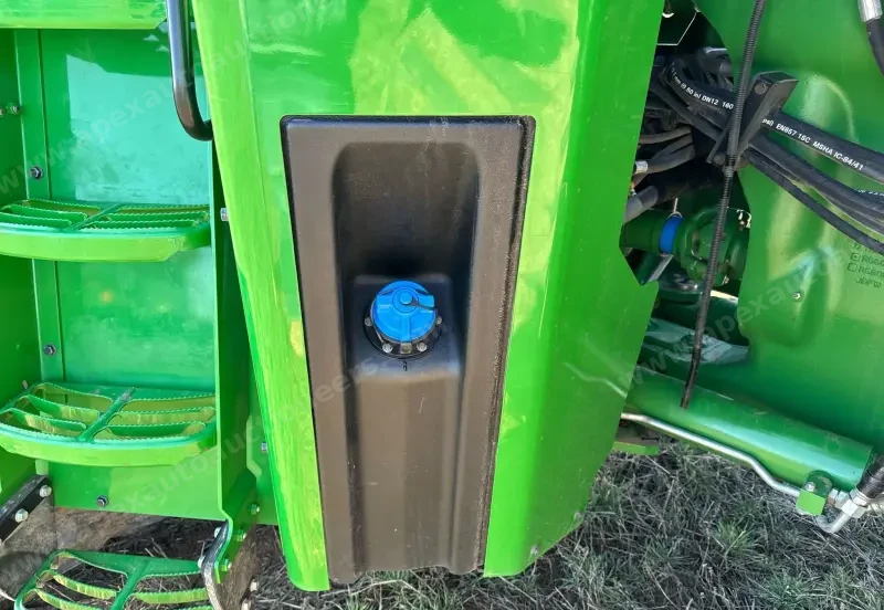 2018 John Deere 9620RX photo 14