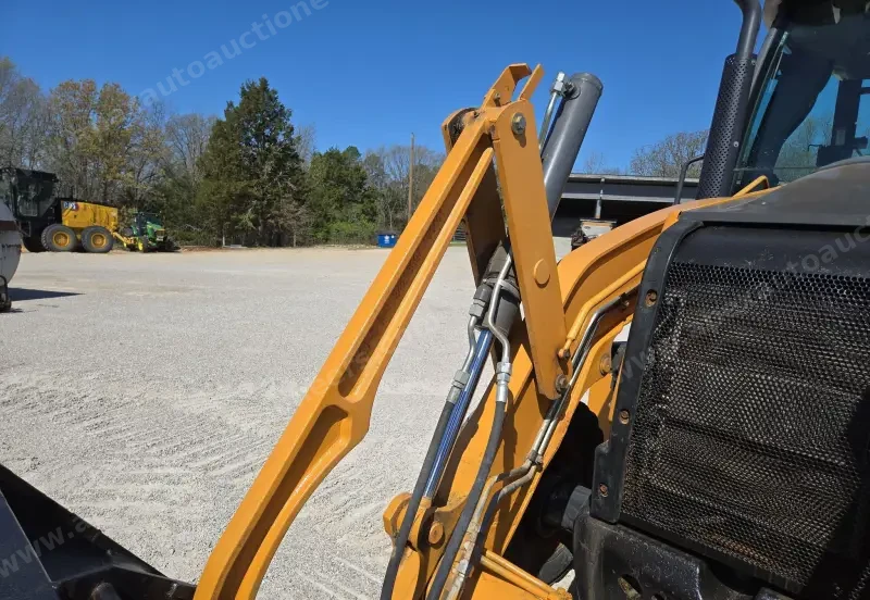 2016 Case 580 Super N photo 16