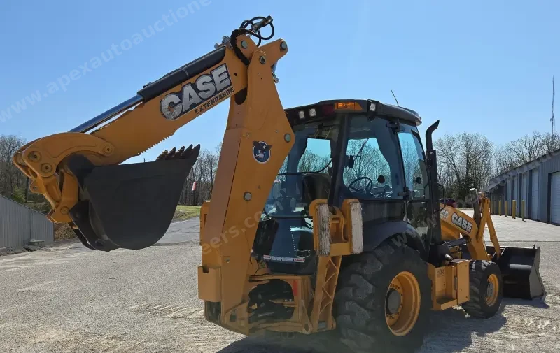 2016 Case 580 Super N photo 5