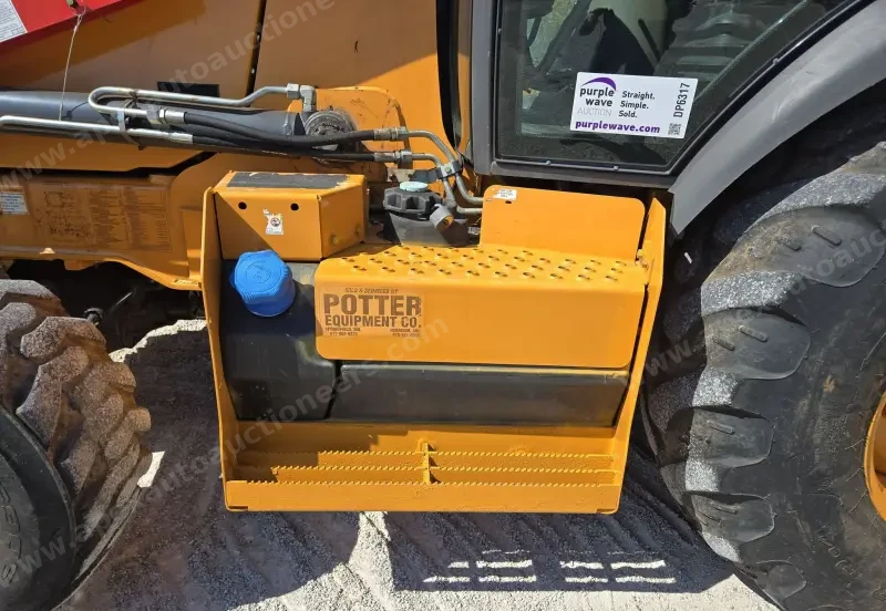 2016 Case 580 Super N photo 56