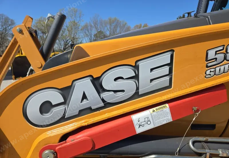 2016 Case 580 Super N photo 9