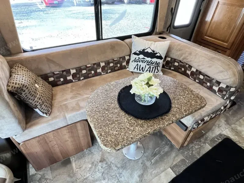 2019 Coachmen Leprechaun 260DS photo 14