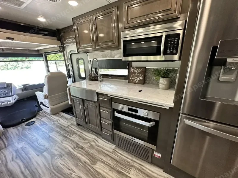 2021 Georgetown GT7 36k photo 22