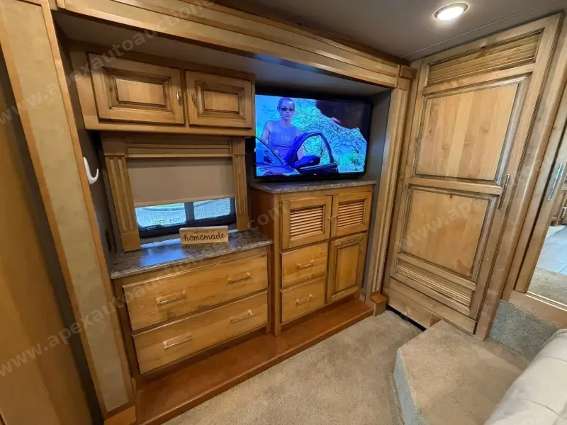 2018 Tiffin Allegro Red 33AA photo 9