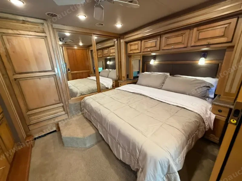 2018 Tiffin Allegro Red 33AA photo 28