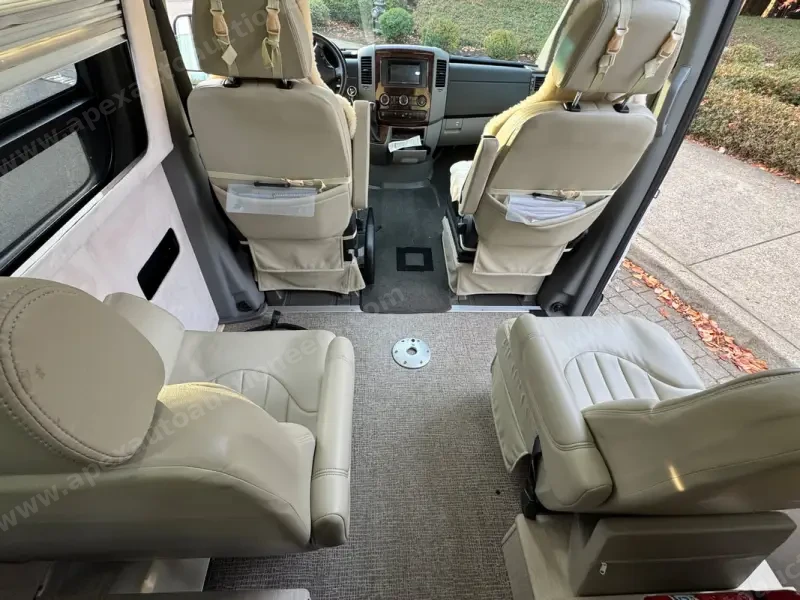 2011 Airstream Interstate 3500 Lounge photo 19