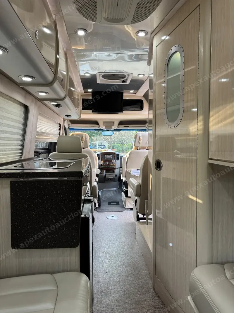 2011 Airstream Interstate 3500 Lounge photo 37