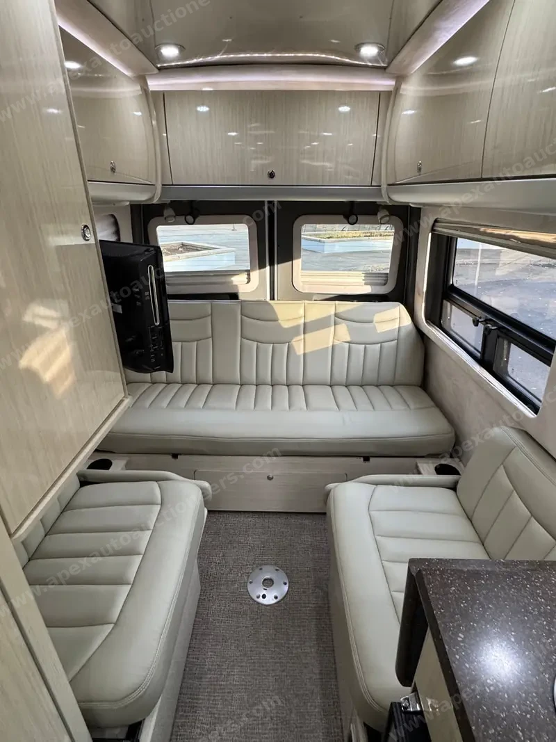 2011 Airstream Interstate 3500 Lounge photo 11