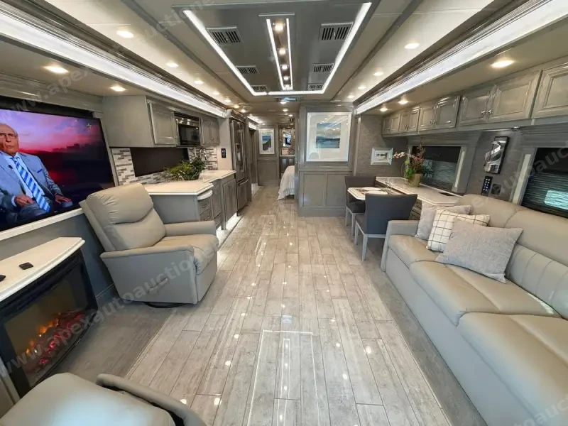 2020 Tiffin Phaeton 37BH photo 59