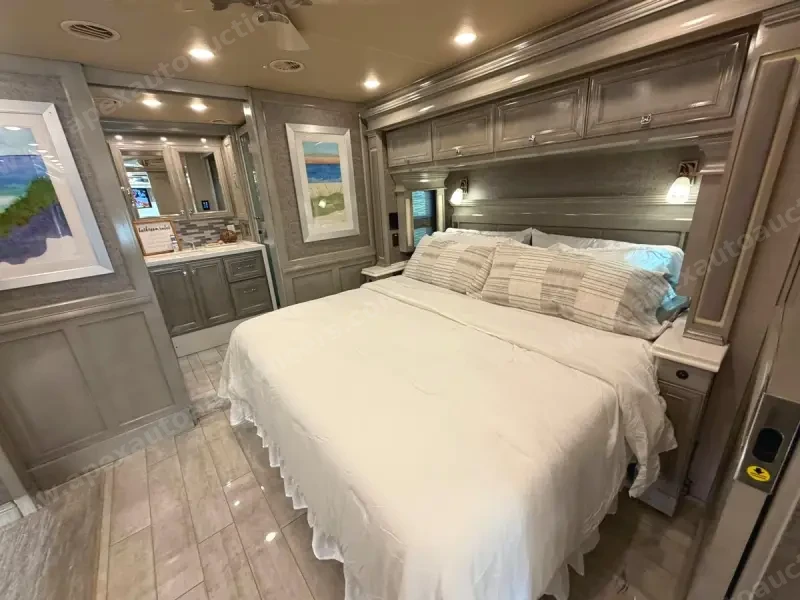 2020 Tiffin Phaeton 37BH photo 60