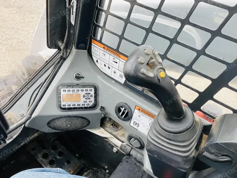 2018 Bobcat T650 photo 6