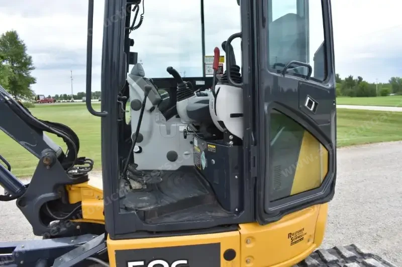 2013 John Deere 50G photo 24