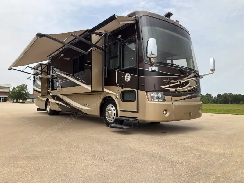 2011 Tiffin Phaeton 40QTH photo 1
