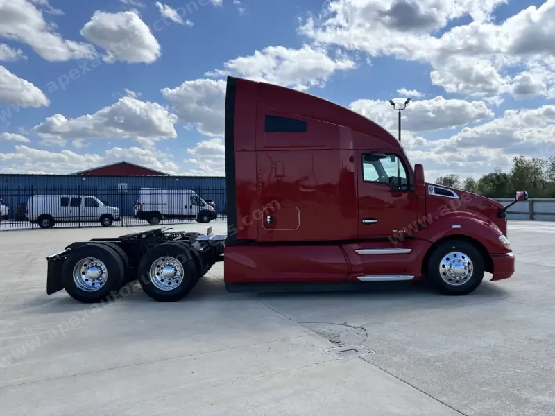 2021 Kenworth T680 photo 20