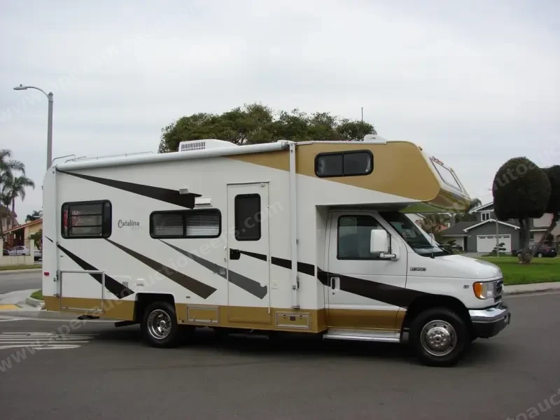 1999 Coachmen Catalina Sport photo 9