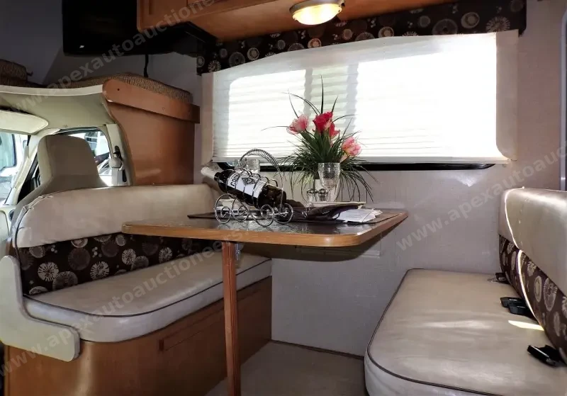 2014 Itasca Spirit 25B photo 9