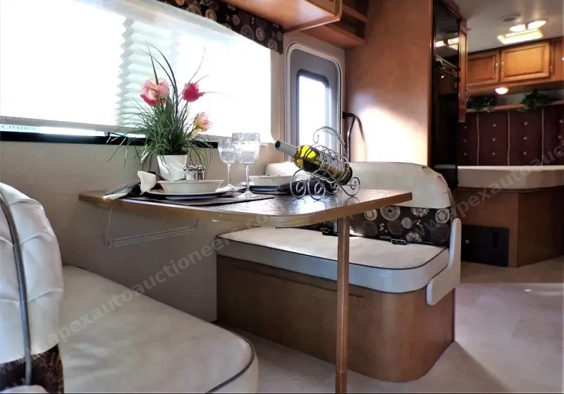 2014 Itasca Spirit 25B photo 22