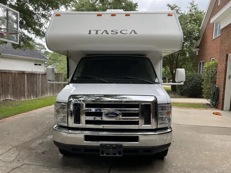 2014 Itasca Spirit 25B photo 35