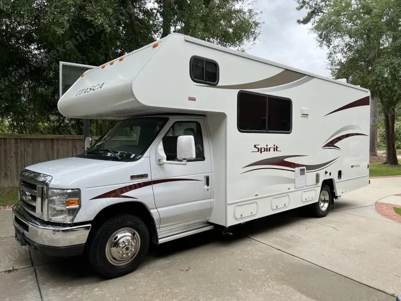 2014 Itasca Spirit 25B photo 1