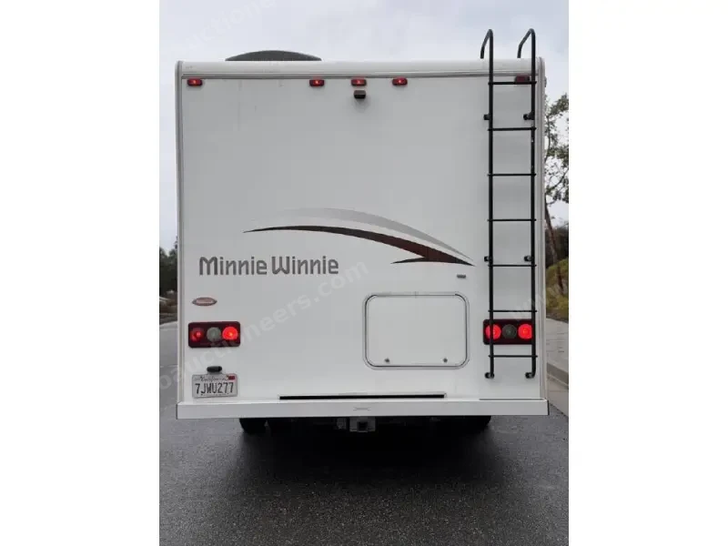 2015 Winnebago Minnie Winnie 22R photo 66