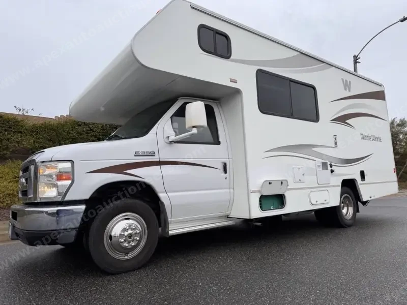 2015 Winnebago Minnie Winnie 22R photo 62